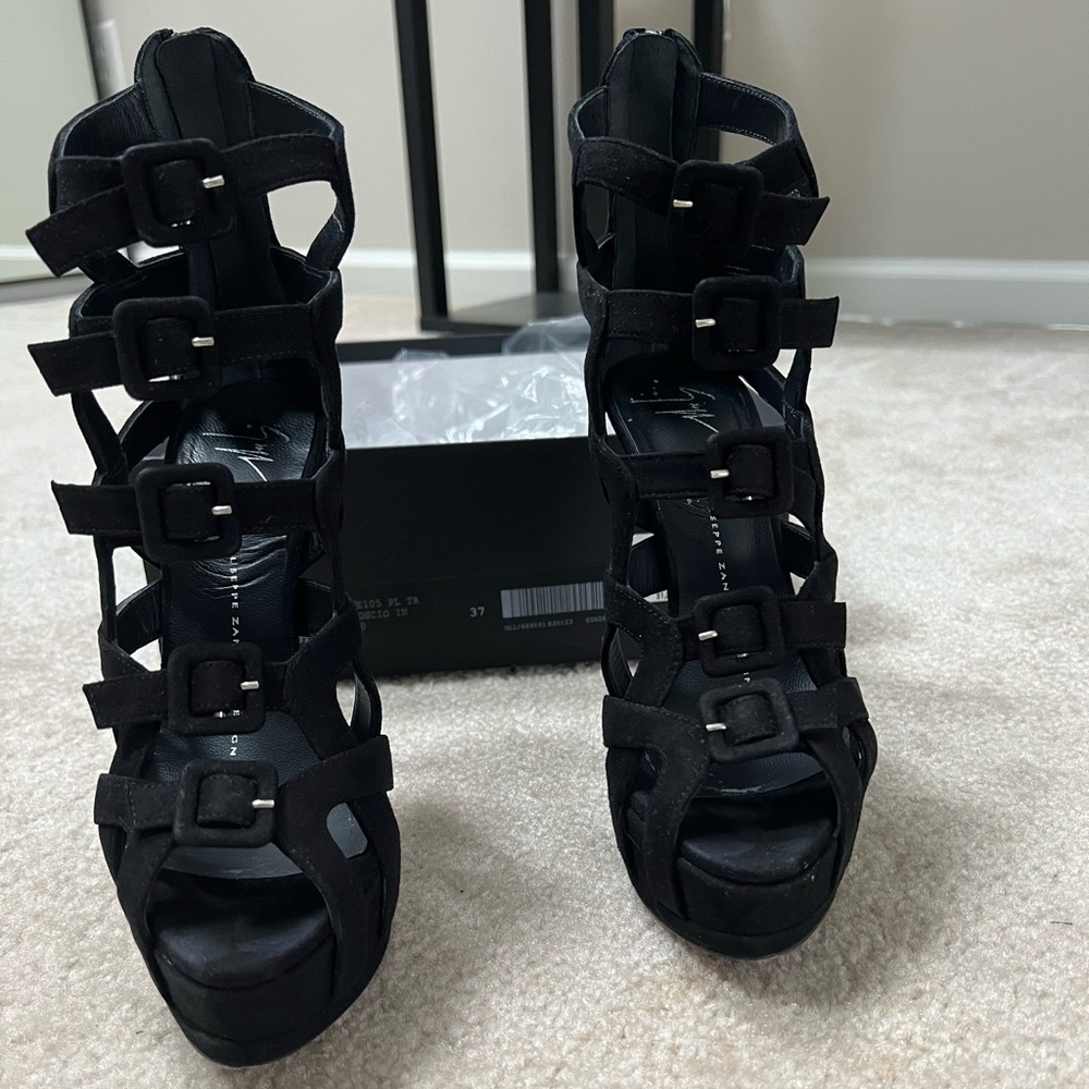 Womens Giuseppe Zonoti shoes in size 37